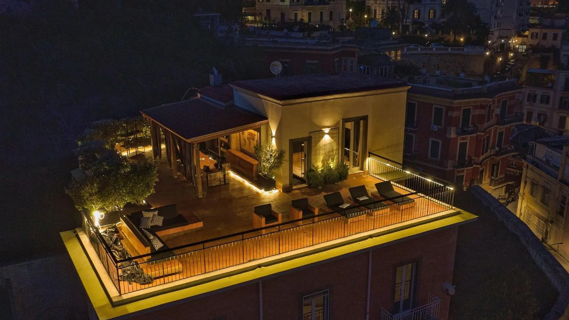 Suite Posillipo Napoli 0*,  İtalya